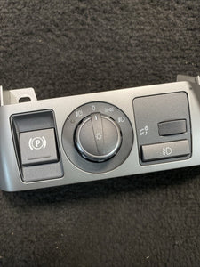 61.31-6941995-02 2006-2008 BMW E65 E66 750i Headlight Parking Control Switch OEM 61.31-6941995-02