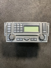 XBC501813LZN 2006-2009 Range Rover AM/FM CD Audio Player Radio Receiver Stereo OEM VUX500340