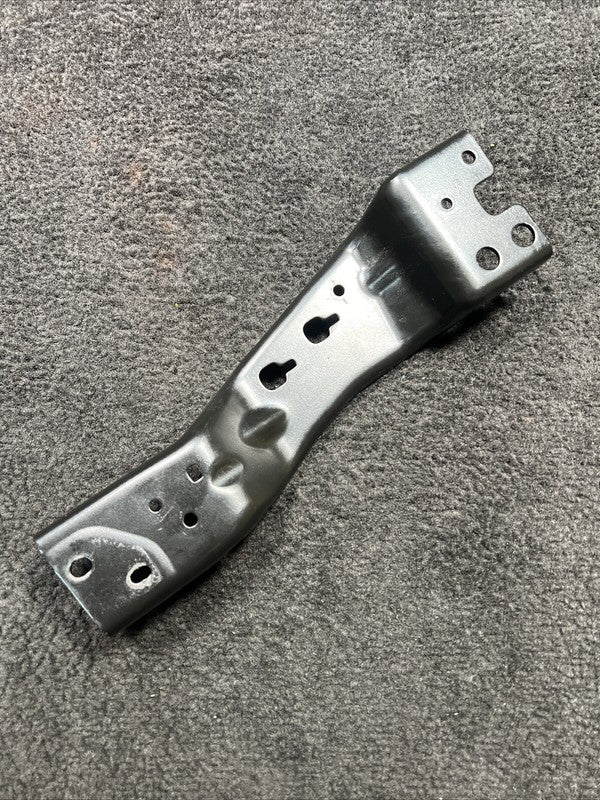 8737259 2023 BMW X1 Front Bumper Cover Brace Bracket Left OEM 8737259