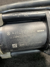 A2133202701 2018 Mercedes E63s AMG Air Suspension Compressor Pump OEM A2133202701