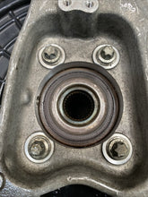 2015 Maserati Ghibli Front Left Spindle Knuckle Wheel Hub OEM 18k