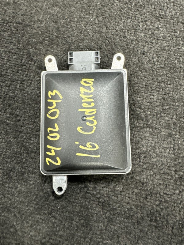 95821-3R100 2016 Kia Cadenza Right Blind Spot Sensor Module OEM 95821-3R100