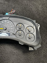 15758076 2000-2002 Chevy Suburban Speedometer Gauge Cluster 262k OEM 15758076