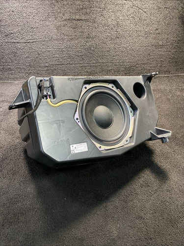 1050085-00-E 2016-2020 Tesla Model X Subwoofer Bassbox Audio Speaker Assy OEM 1050085-00-E