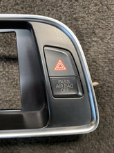 8R1857186P3Q7 09-14 Audi Q5 Center Dash Screen Bezel Trim W/ Hazard Switch OEM 8R1857186P3Q7