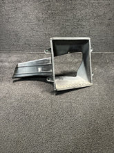 670002898 2014 Maserati Quattroporte Front Right Side Intercooler Air Duct OEM 670002898