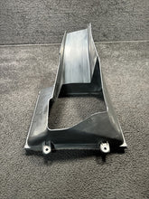 670002898 2014 Maserati Quattroporte Front Right Side Intercooler Air Duct OEM 670002898