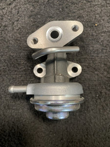 25620-75050 1995-2004 Toyota Tacoma Pickup 2.4L 2.7L 3RZFE EGR Valve W/ Gasket 25620-75050