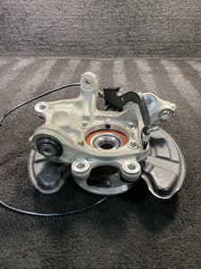 A1724230220 12-20 Mercedes SLK250 Rear Right Spindle Knuckle Wheel Hub OEM A1724230220