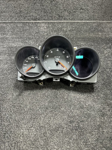 95B920911LE 2020 Porsche Macan GTS Speedometer Cluster Gauge OEM 95B920911LE