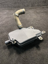 2118312 2019 Kenworth T880 MX-13 Paccar Inlet Silencer OEM 2118312