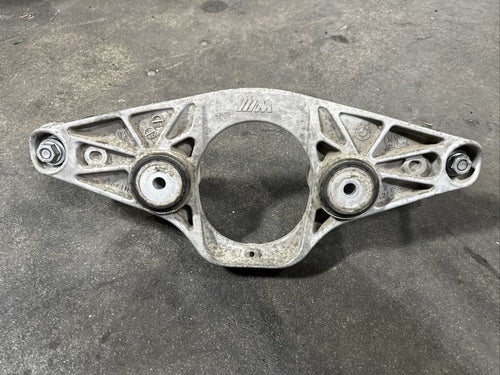 2284474 2013 BMW F10 M5 Differential Mount Adapter Bracket OEM 2284474