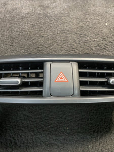 97410-B2000-EQ 14-19 Kia Soul Center Dashboard AC Air Vents W/ Hazard Switch OEM 97410-B2000-EQ