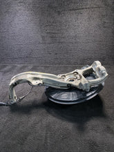 4990718 2016-2020 Tesla Model X Front Right Passenger Spindle Knuckle Hub OEM 1027316-00