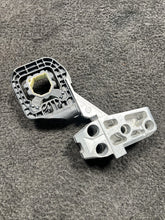 5A0E224 2023 BMW X1 Front Left Bumper Support Adaptor Bracket OEM 5A0E224