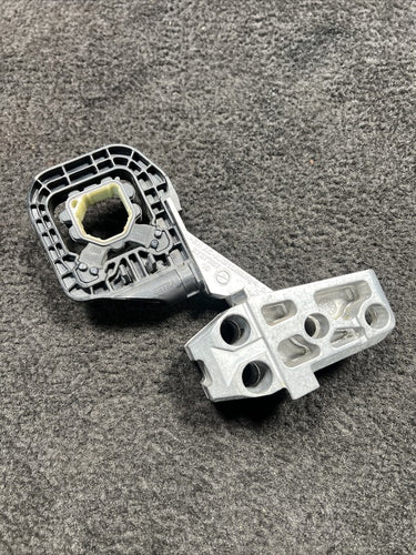 5A0E224 2023 BMW X1 Front Left Bumper Support Adaptor Bracket OEM 5A0E224