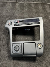 2003-2004 Nissan Pathfinder Dash Radio Trim HVAC 4WD Control OEM