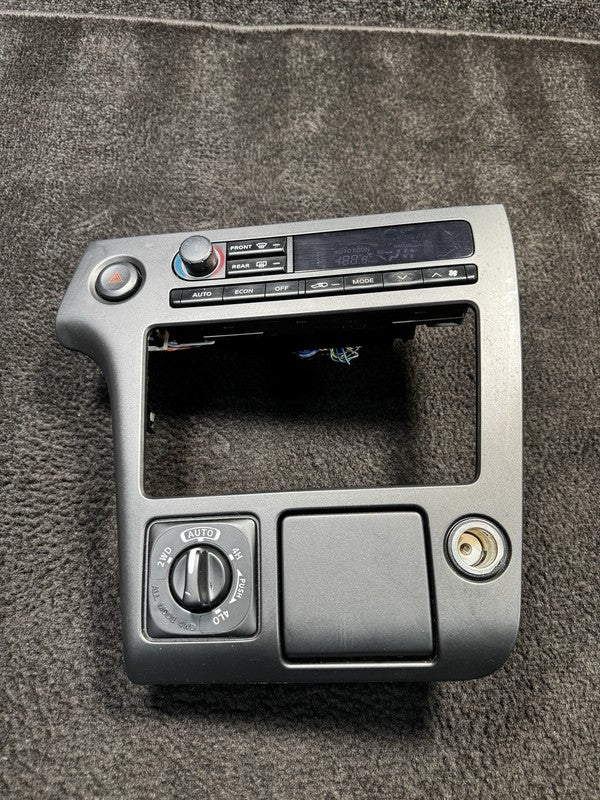 2003-2004 Nissan Pathfinder Dash Radio Trim HVAC 4WD Control OEM