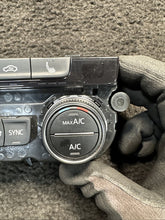 5GM907044A 2016 Volkswagen GTI A/C Heater Climate Control Unit OEM 5GM907044A