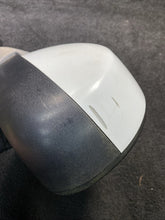 15882674 2007-2008 GMC Yukon Denali Left Driver Door Side View Mirror White OEM 15882674