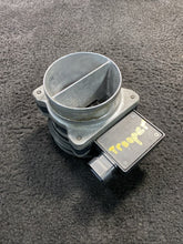 1998-2002 Isuzu Trooper Mass Air Flow Sensor MAF OEM