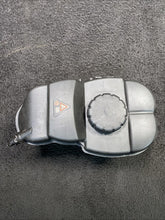 A2135004600 2018 Mercedes E63s AMG Engine Cooling Expansion Tank OEM A2135004600