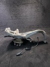 4990718 2016-2020 Tesla Model X Front Right Passenger Spindle Knuckle Hub OEM 1027316-00