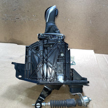 PA66-GF33 2021 Subaru Legacy OutBack Automatic Gear Shift Selector Assembly CVT No Cable