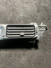 2002 Jaguar Vandenplas Center Dash Air Vent W/ Clock OEM LNF4315AA