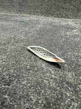 670025654 2014-2017 Maserati Ghibli Right Passenger Fender Grille Vent Trim OEM