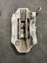 2014 Volkswagen Touareg Front Left & Right Brake Calipers OEM