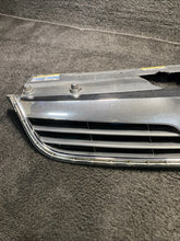 22722225 2007-2009 Saturn Aura Front Bumper Upper Grille Grill Chrome OEM 22722225