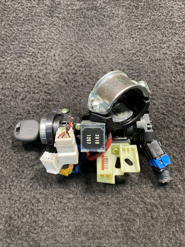 2014 Kia Soul Cylinder Lock Ignition Switch W/ Key OEM