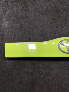 76801-47040 2004-2009 Toyota Prius Rear Tailgate Handle Trim Panel OEM 76801-47040