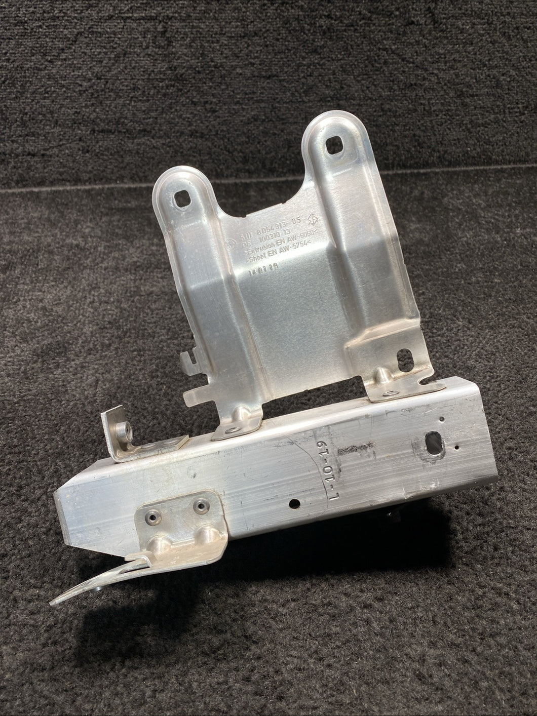 8054313 2020 BMW M2 Competition Front Left Lower Deformation Bracket OEM 8054313