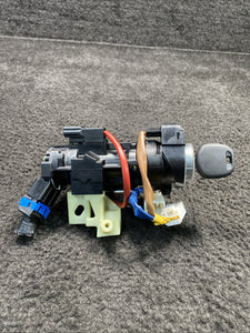 2014 Kia Soul Cylinder Lock Ignition Switch W/ Key OEM