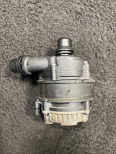 8637953 2020 BMW M2 Competition Auxiliarie Water Coolant Pump OEM 8637953