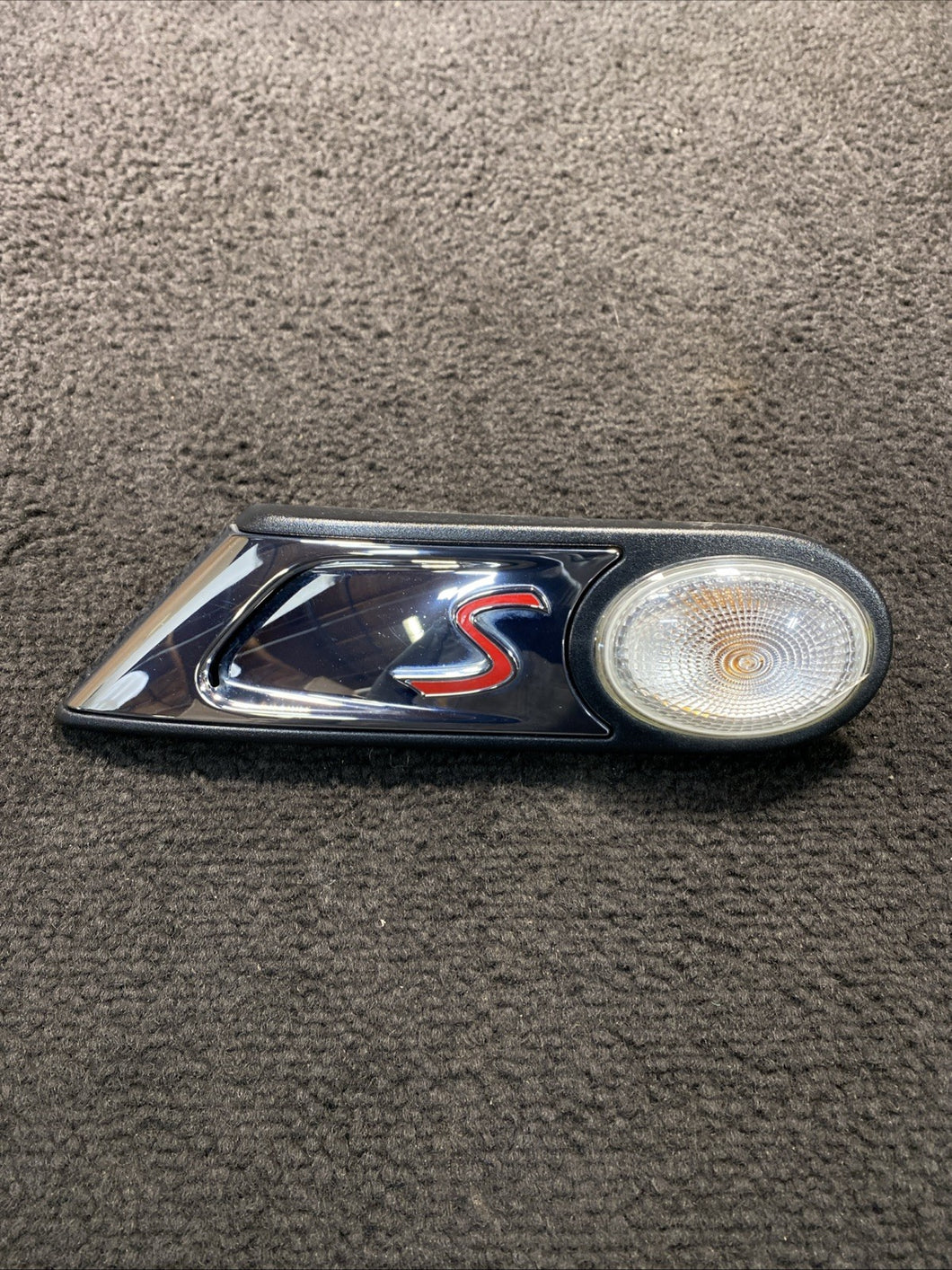 2751969 2010 Mini Cooper S Clubman Front Left Fender Turn Signal Indicator OEM 2751969