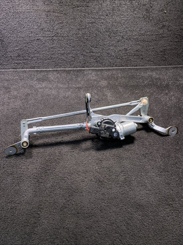 AX159060-8153 2022 BMW X3 M40i Front Wiper Motor W/ Linkage OEM AX159060-8153