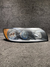30678321 2004 Volvo S40 Right Side Xenon Headlight Lamp OEM 30678321