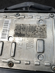 30678184 2004 Volvo XC90 Left Side Xenon Headlight Lamp OEM 30678184