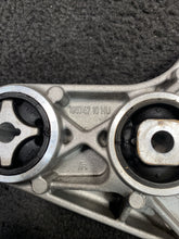 2284774 2020 BMW M2 Competition Rear Differential Mounting Bracket OEM 2284774