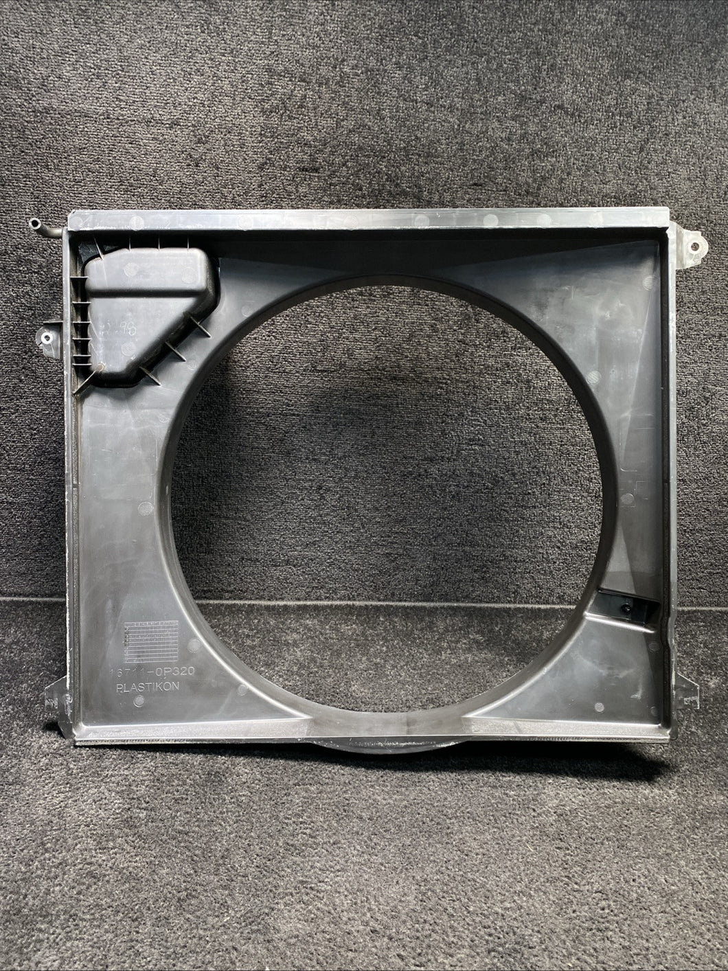 167110P320 2016-2023 Toyota Tacoma Engine Radiator Cooling Fan Shroud & Expansion Tank OEM