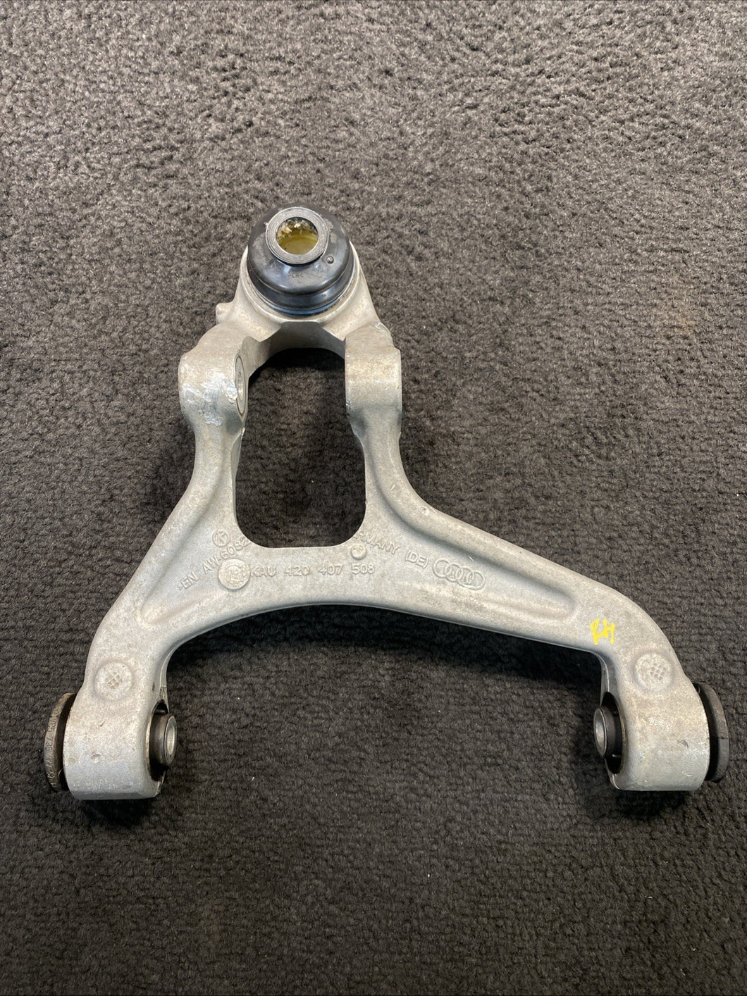 420407508 2013 Audi R8 Front Right Upper Control Arm OEM 420407508