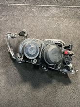 2003 Saab 9-3 Left Side Xenon Headlight Lamp OEM