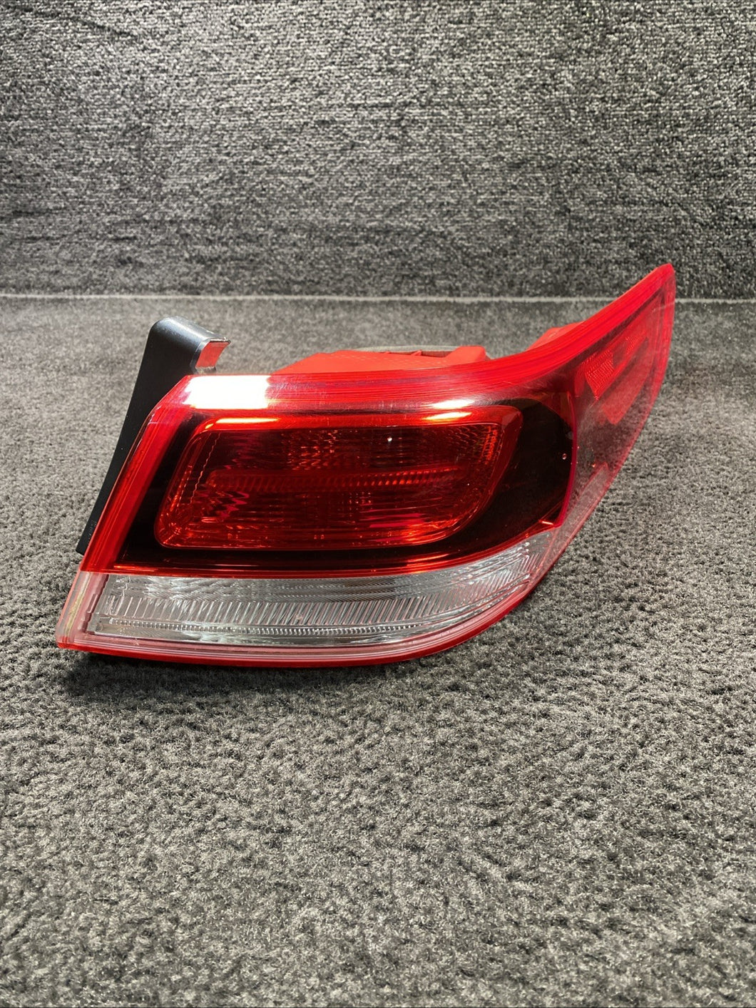 2020 Kia Optima Right Side Taillight Lamp OEM