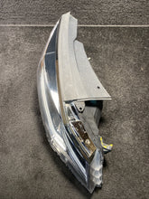 2020 Kia Optima Right Side Halogen Headlight Lamp W/ LED DRL OEM Damaged!