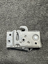 32226109 2019 Volvo XC90 Front Right Hold Bonnet Latch Lock OEM 32226109