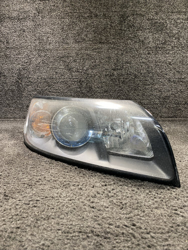 30678321 2004 Volvo S40 Right Side Xenon Headlight Lamp OEM 30678321