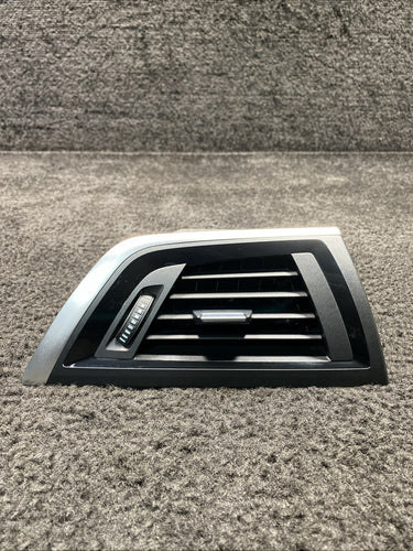 2636104 2020 BMW M2 Competition Front Right Dash A/C Air Vent OEM 2636104